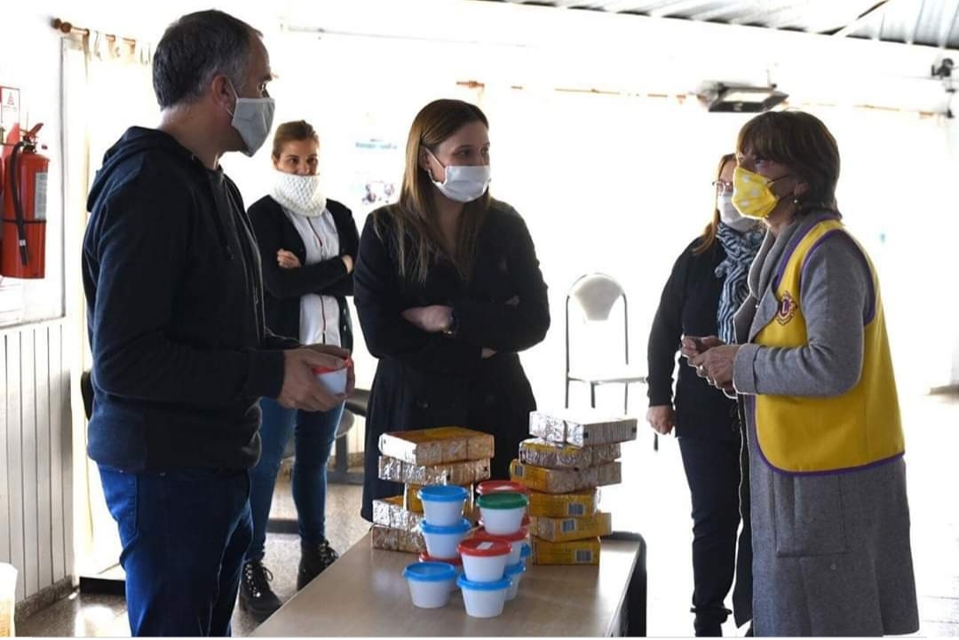 El Club de Leones entregó donaciones para el Hogar de Día Rina de Sotullo