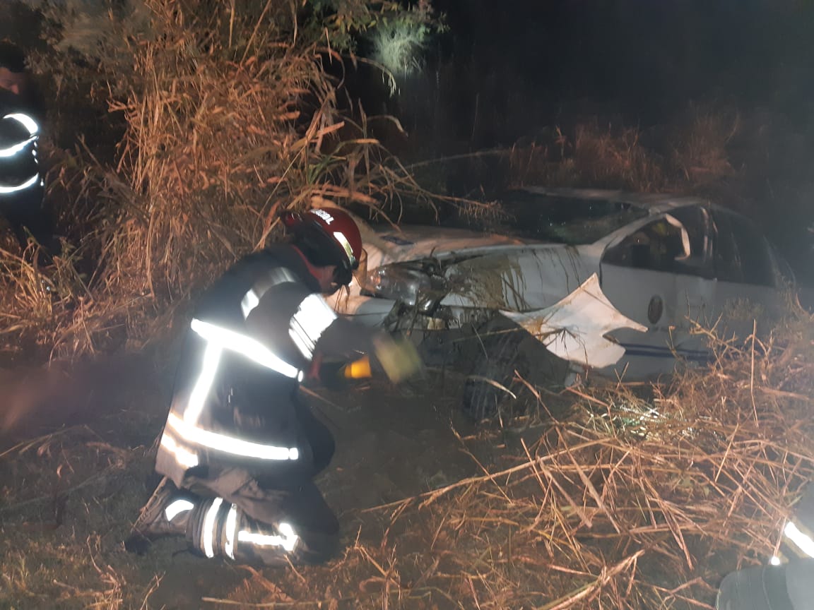 Un auto volcó en la Ruta 158 a la altura de Trinchera