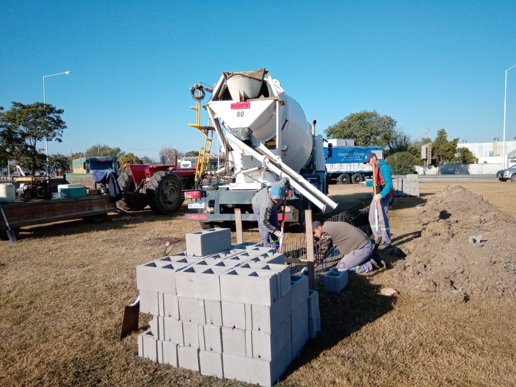 Trabajos en la Rotonda de acceso a la ciudad