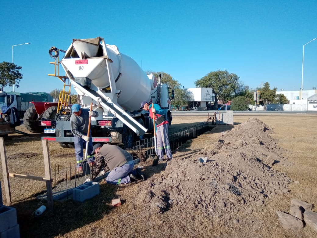 Trabajos en la Rotonda de acceso a la ciudad