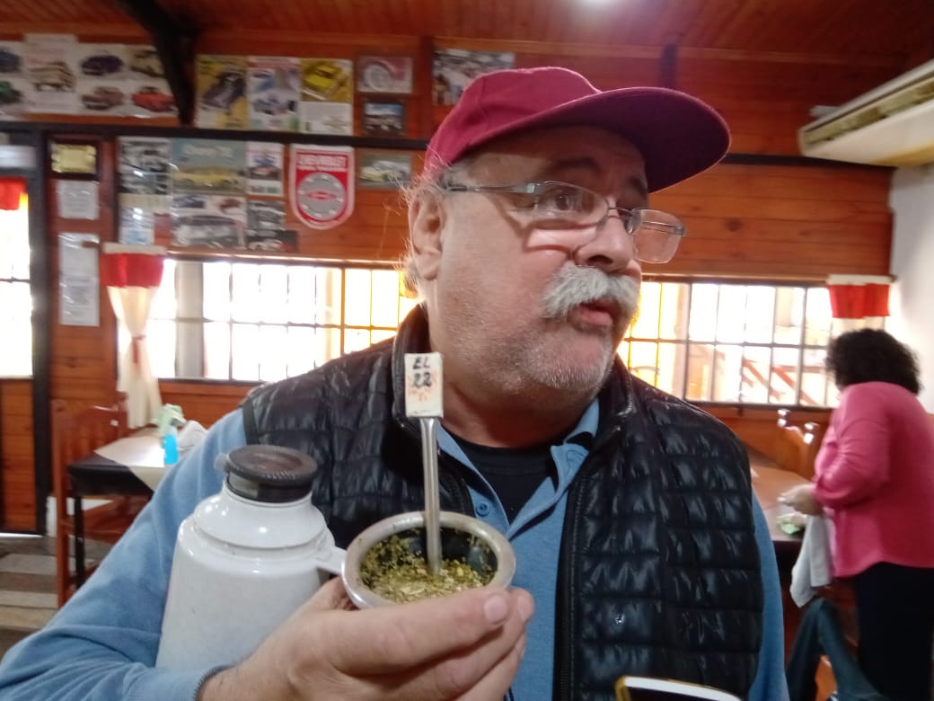 Gregorio y su bus de la alegría en la mañana de la radio (audio de esta divertida entrevista)