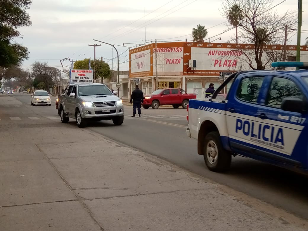 Banderazo en contra de algunas políticas del Gobierno Nacional