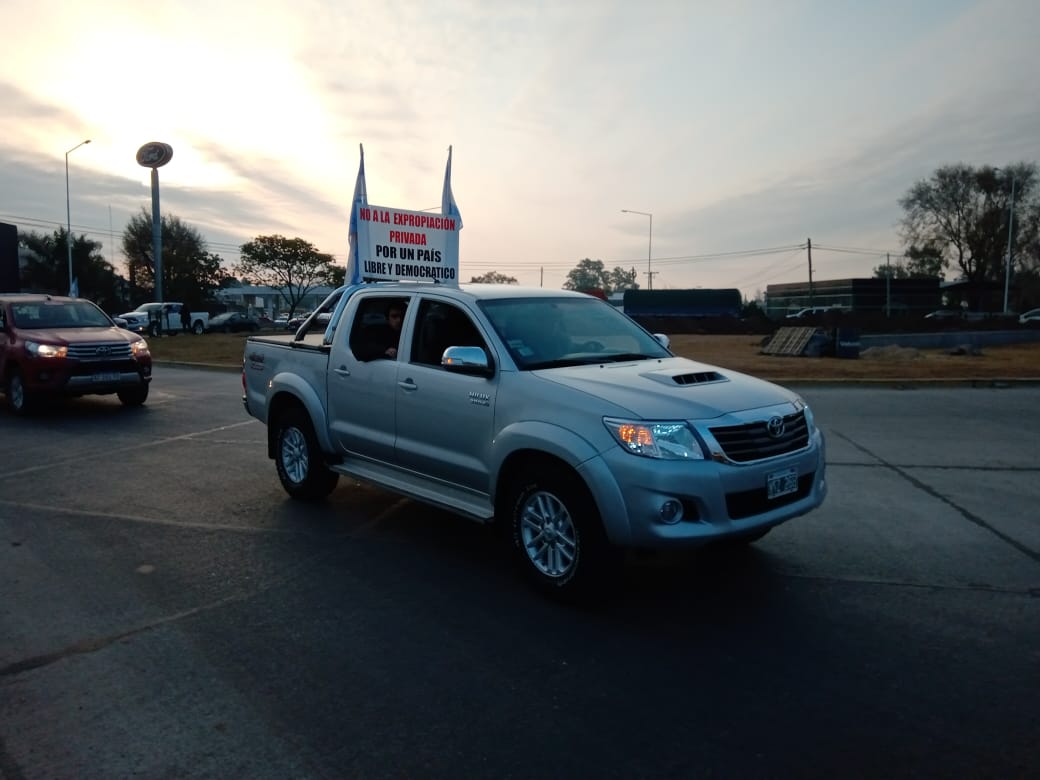 Banderazo en contra de algunas políticas del Gobierno Nacional