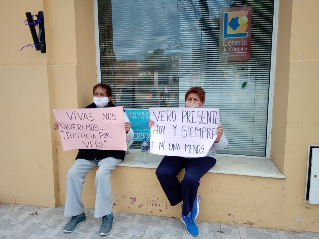Importante convocatoria en la concentración “Nos tocan a una, nos tocan a todas