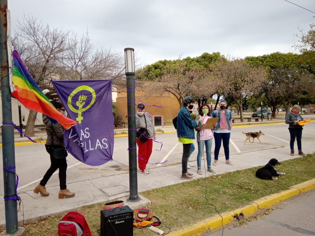 Importante convocatoria en la concentración “Nos tocan a una, nos tocan a todas