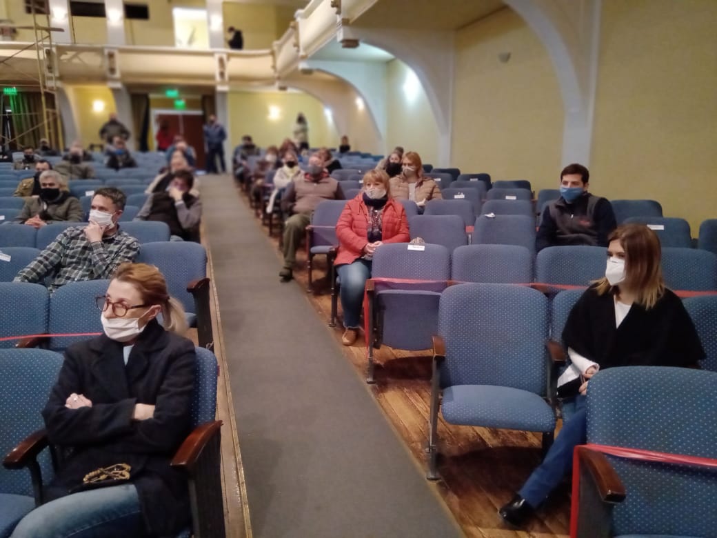 En la reunión con comerciantes e industriales anunciaron que instalarán dos puestos de control en accesos a la ciudad