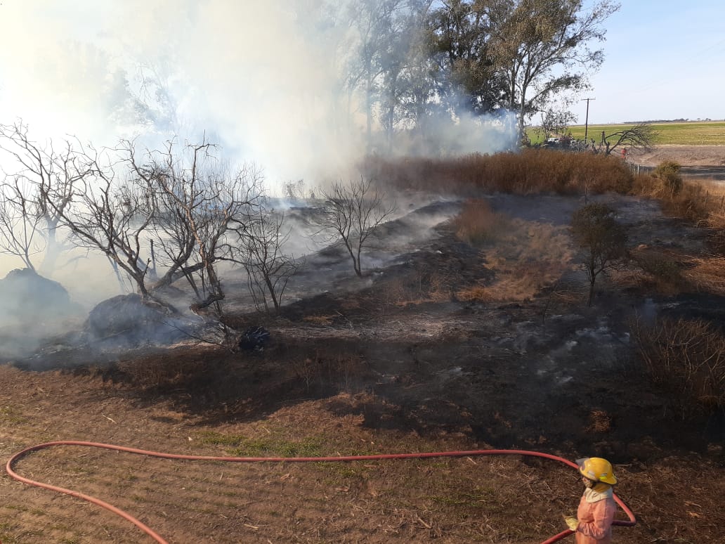 Nuevamente incendio de pastizales en zona rural