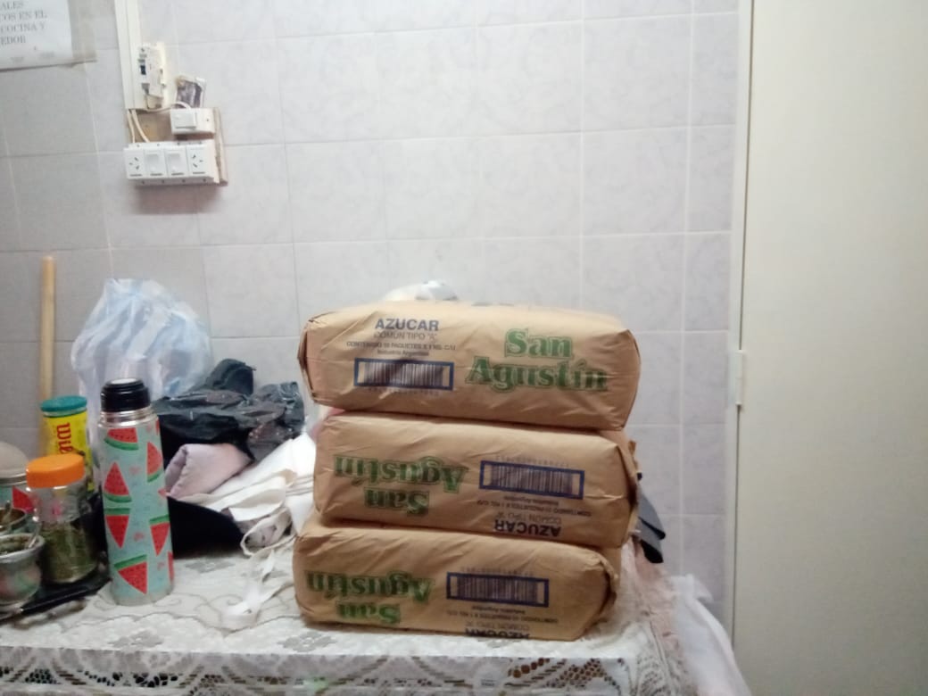 El Comedor Lucecita entregó chocolatada a los niños, trás recibir una donación de empleados del Banco Nación