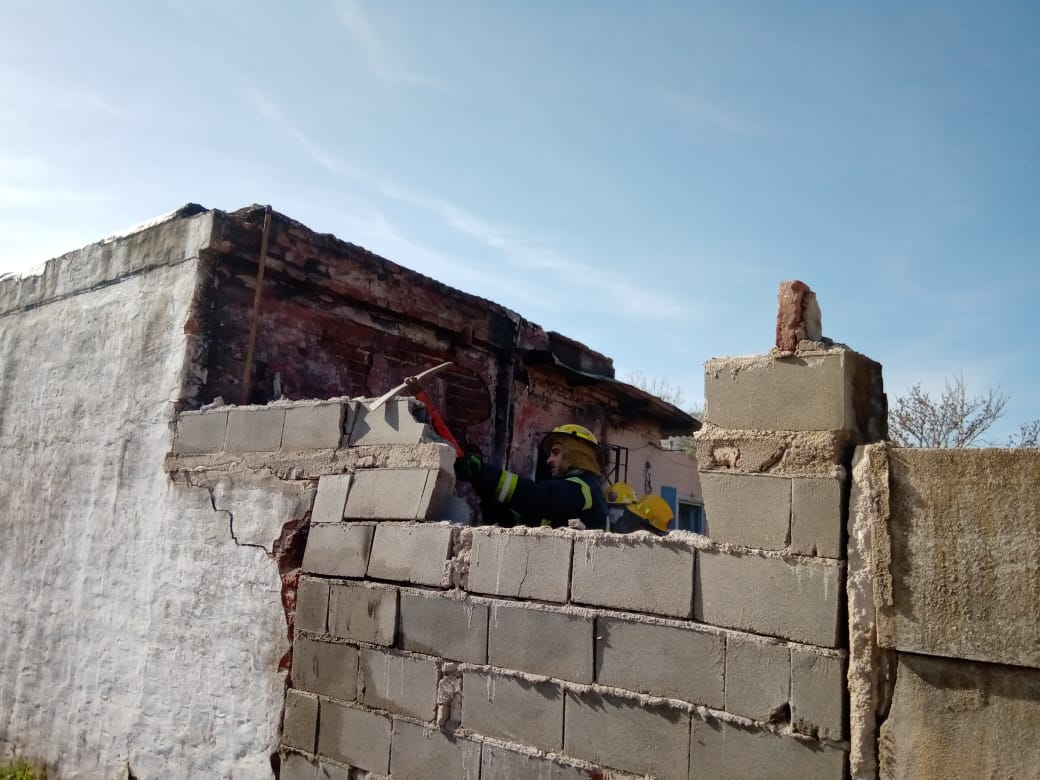 Incendio en una habitación de una vivienda de calle Intendente Viotti