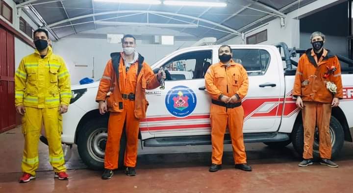 Bomberos convocados por un siniestro en la ciudad. Otra dotación viajó a las Sierras