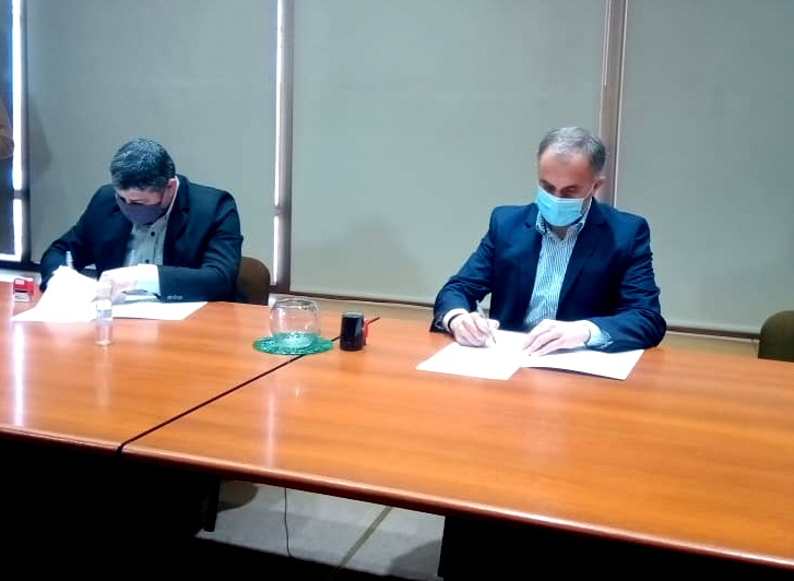 Firmaron convenio para el inicio de obra de energía de “Ayres del Golf”