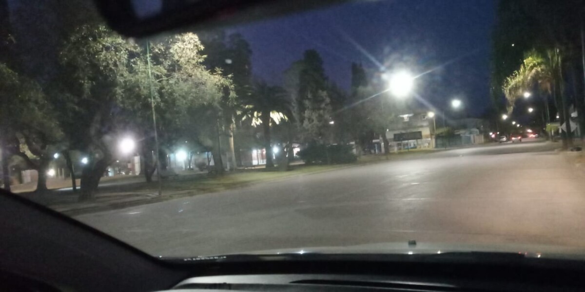 Lunes 19, 30 horas en Las Varillas: ni un alma en las calles