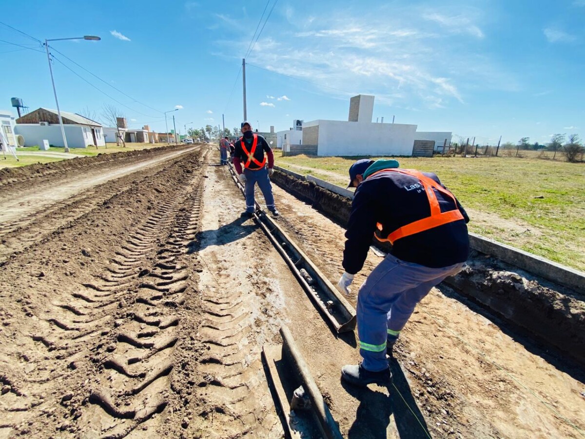 Iniciaron obra de cordón cuneta en Barrio Alfonsín
