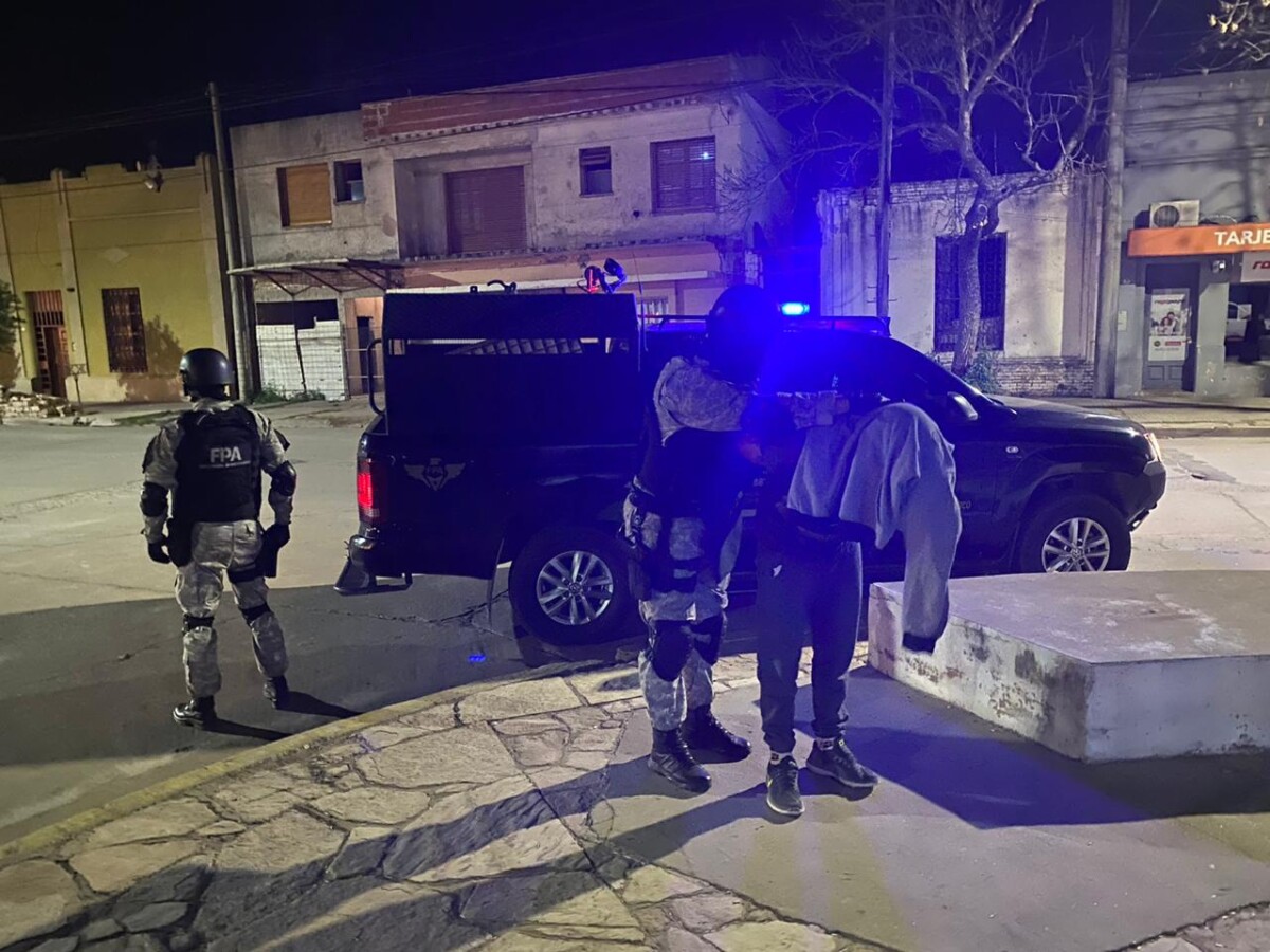 Un punto de venta cerrado y un detenido por venta de drogas en Alicia