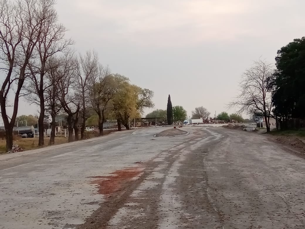 Comenzaron a construir los pilotes para el arco de acceso sur a Las Varillas