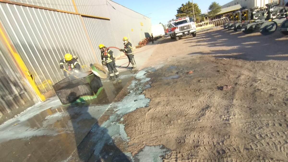 Una quinta dotación local de bomberos viajó a los incendios en Achiras