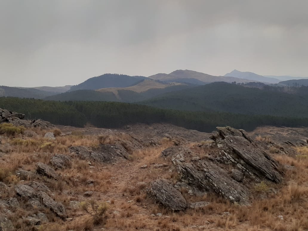Partió una nueva dotación de relevo de bomberos de Las Varillas hacia las Sierras
