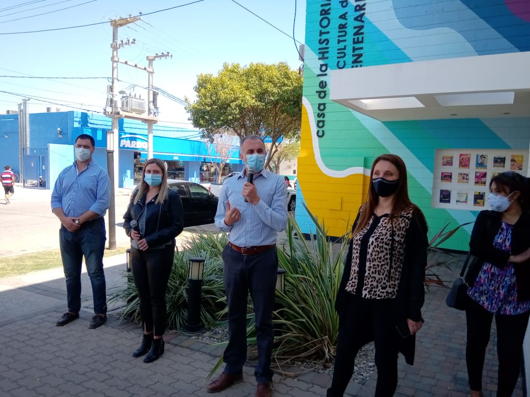 El intendente Daniele anunció la creación de cooperativas de mujeres trabajadoras