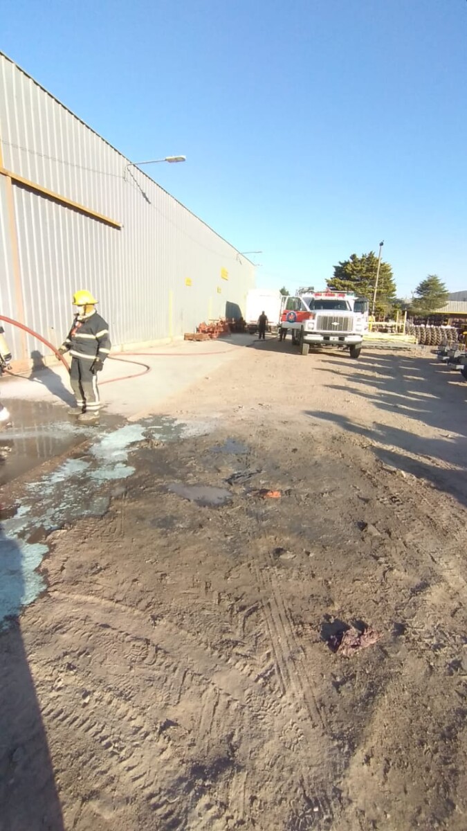 Una quinta dotación local de bomberos viajó a los incendios en Achiras