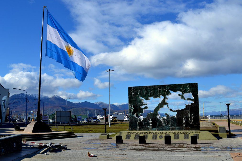 A 200 años del primer izamiento en Malvinas, en Las Varillas hubo olvido de las autoridades