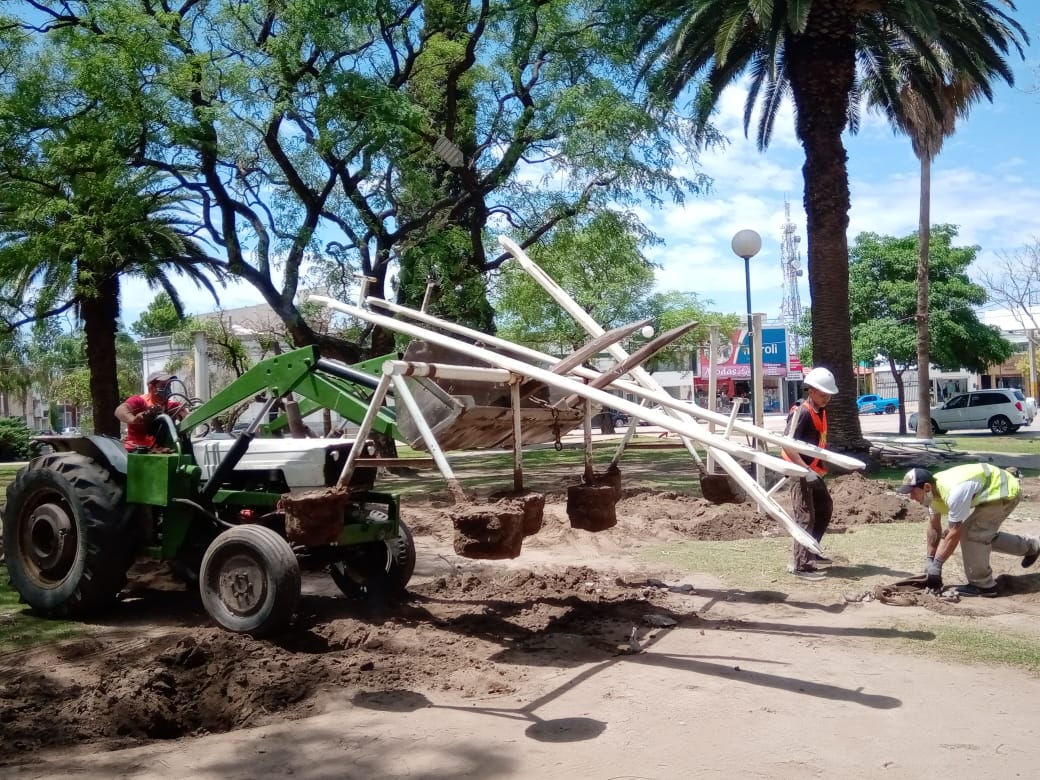 Comenzaron los trabajos de remodelación de la Plaza San Martín