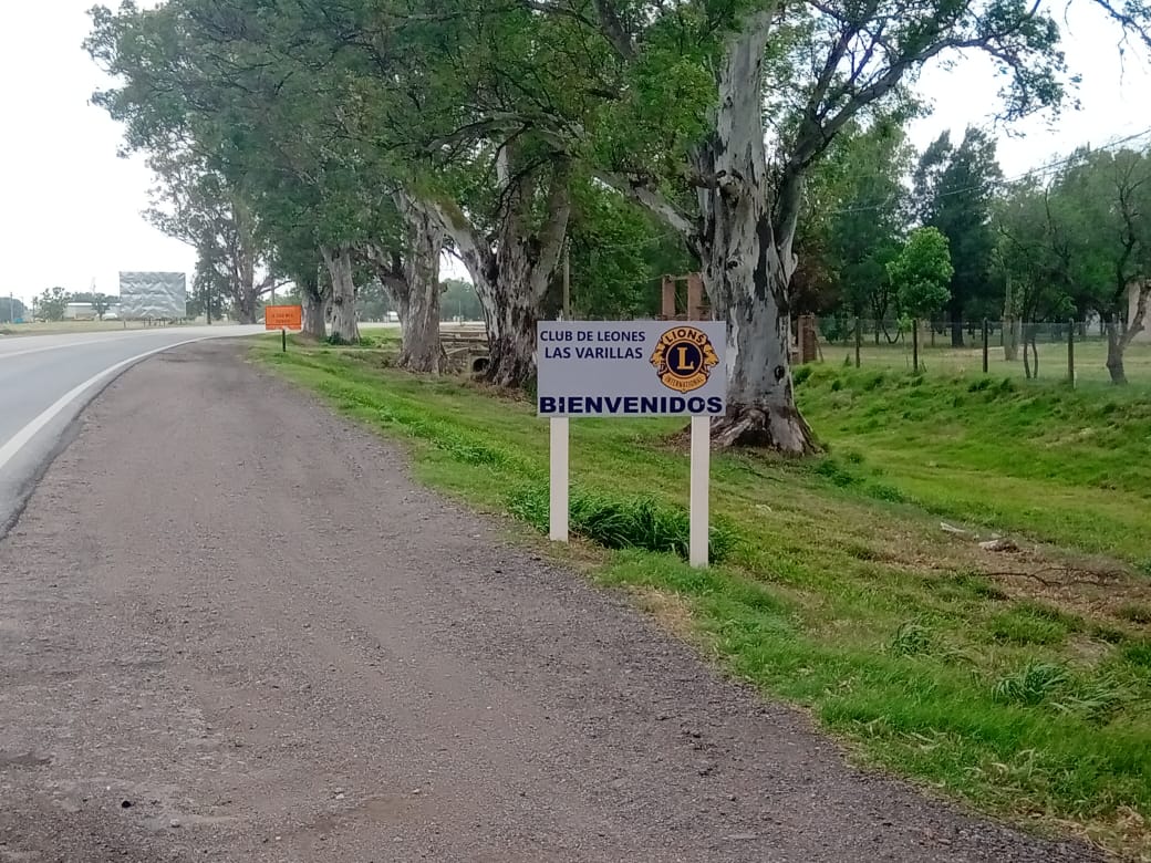 El Club de Leones instaló carteles de bienvenida en los accesos a la ciudad