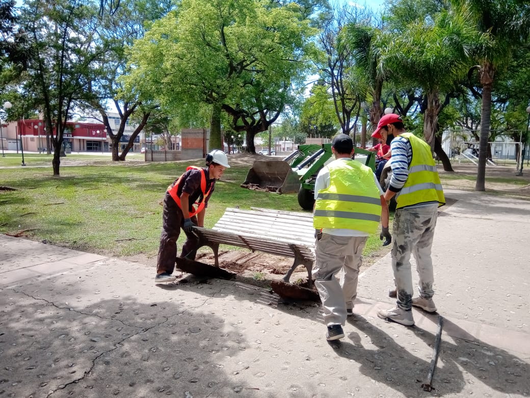 Comenzaron los trabajos de remodelación de la Plaza San Martín
