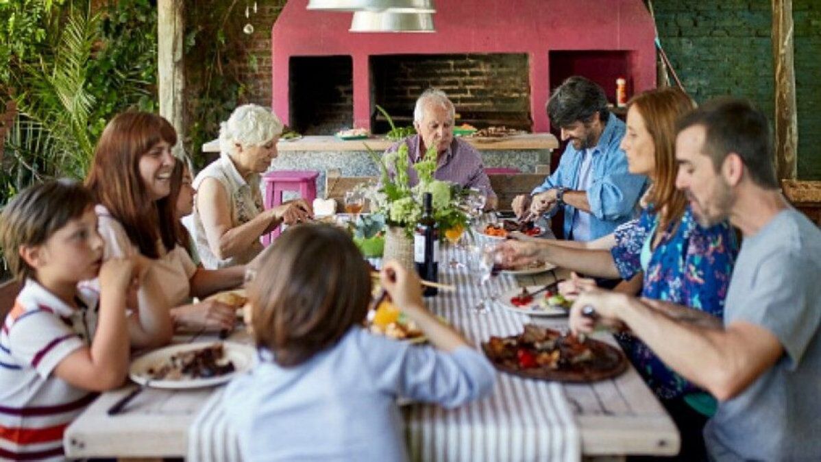 El Gobierno de Córdoba habilita desde este sábado las reuniones familiares