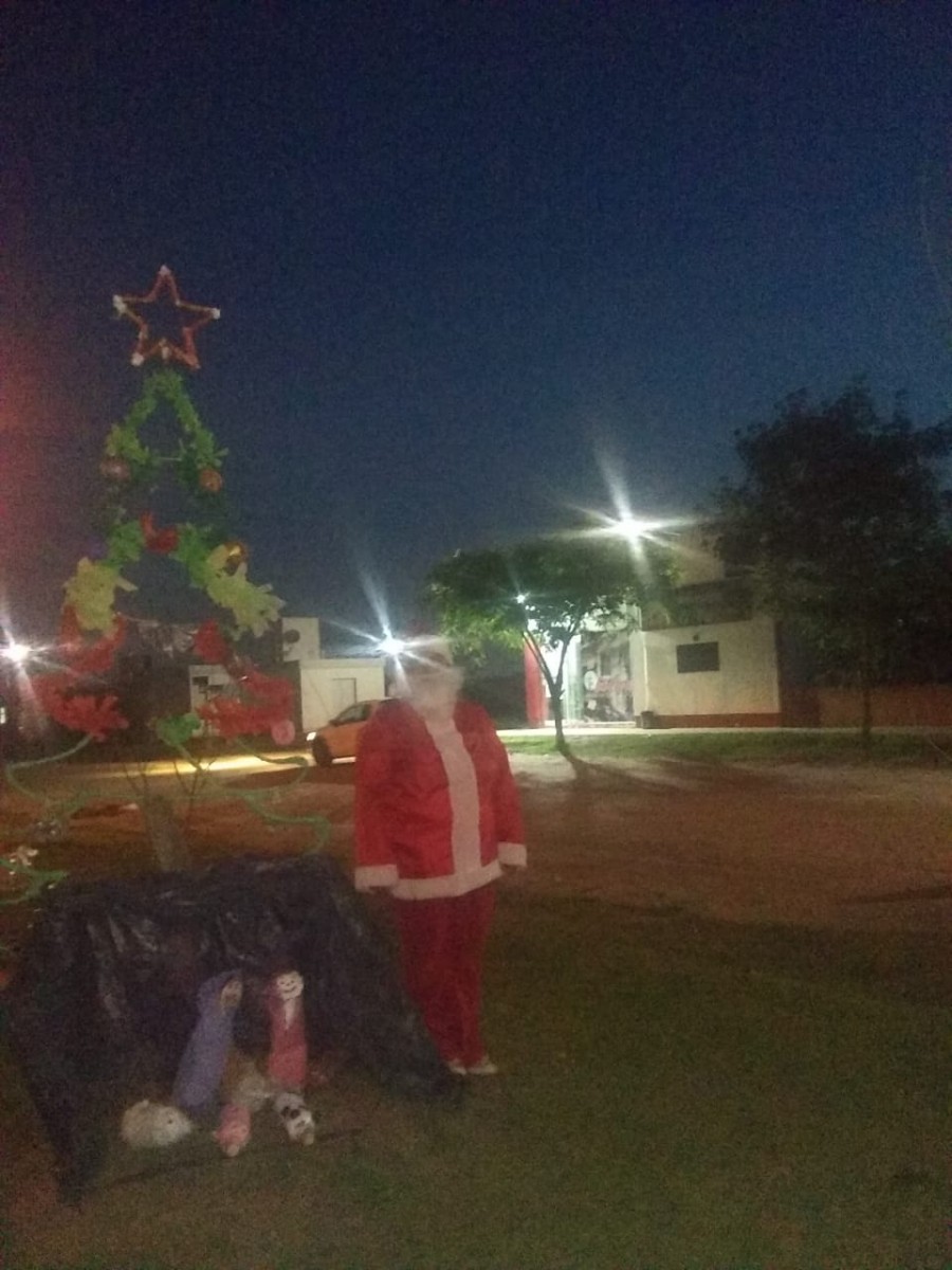 Papá  Noel visitó Barrio Alfonsín