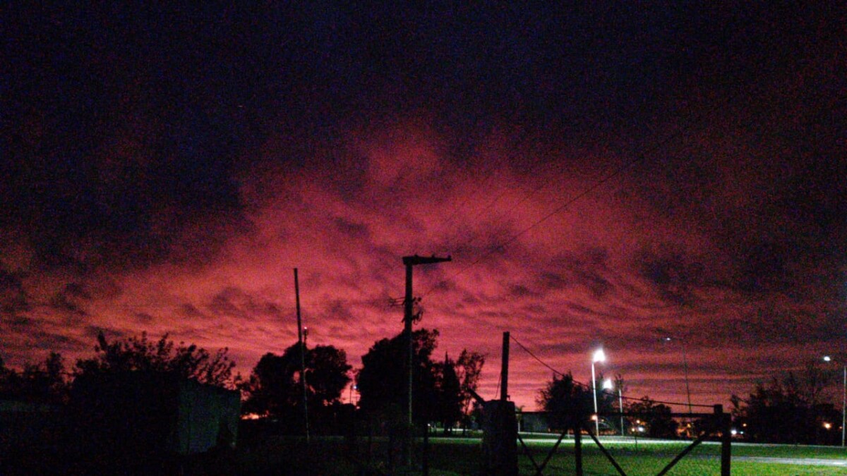 Espectacular amanecer en Las Varillas.Fotos de oyentes