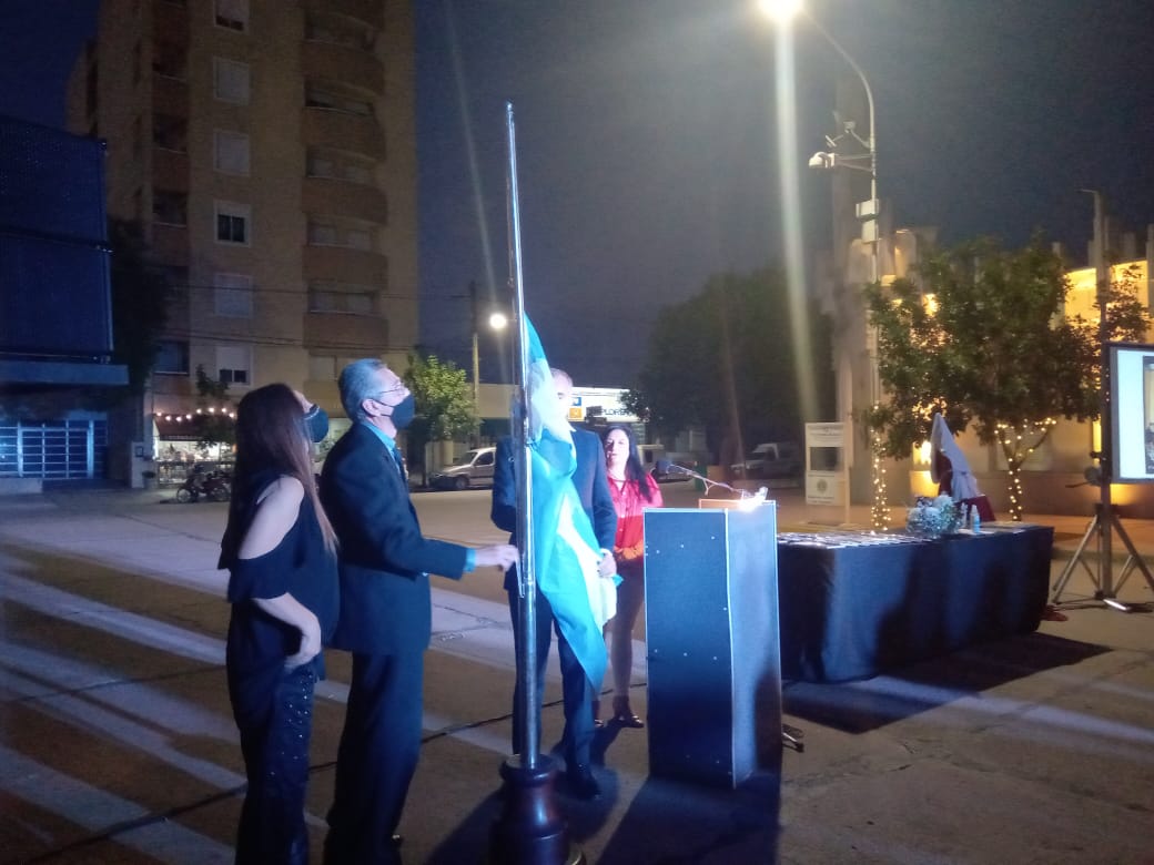 Reconocimiento a convencionales que elaboraron la Carta Orgánica. Testimonios