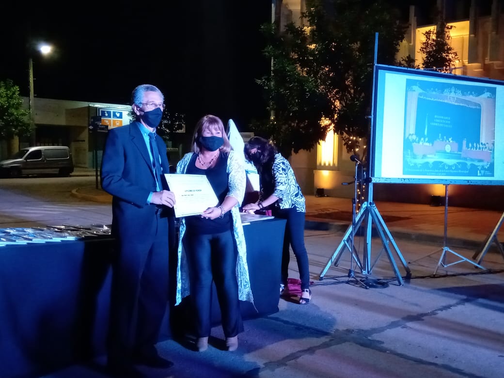 Reconocimiento a convencionales que elaboraron la Carta Orgánica. Testimonios