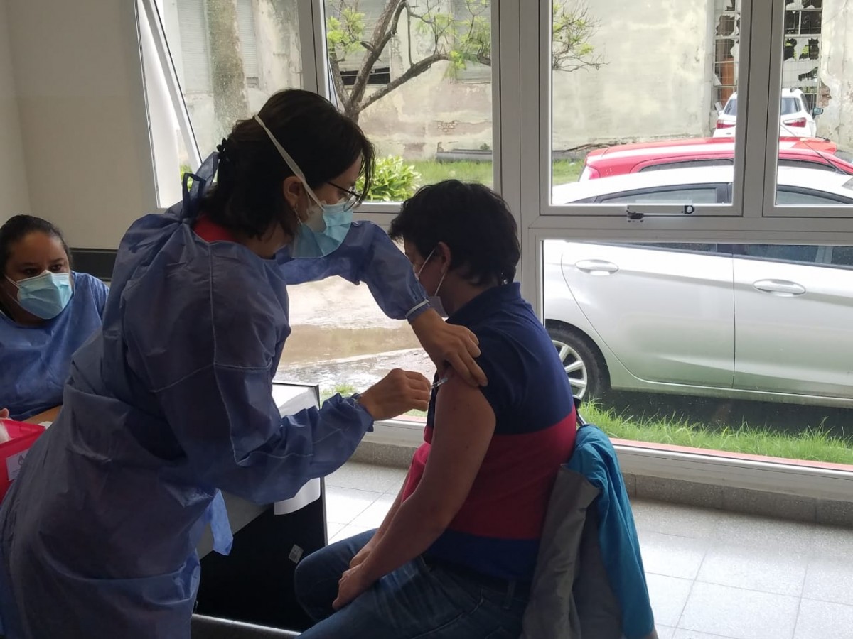 Profesionales de la Salud  de Las Varillas fueron vacunados en San Francisco contra el coronvirus