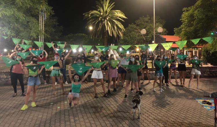 Legalización  del aborto: “Hoy tenemos un nuevo país”, sostuvo una referente  a favor de la ley