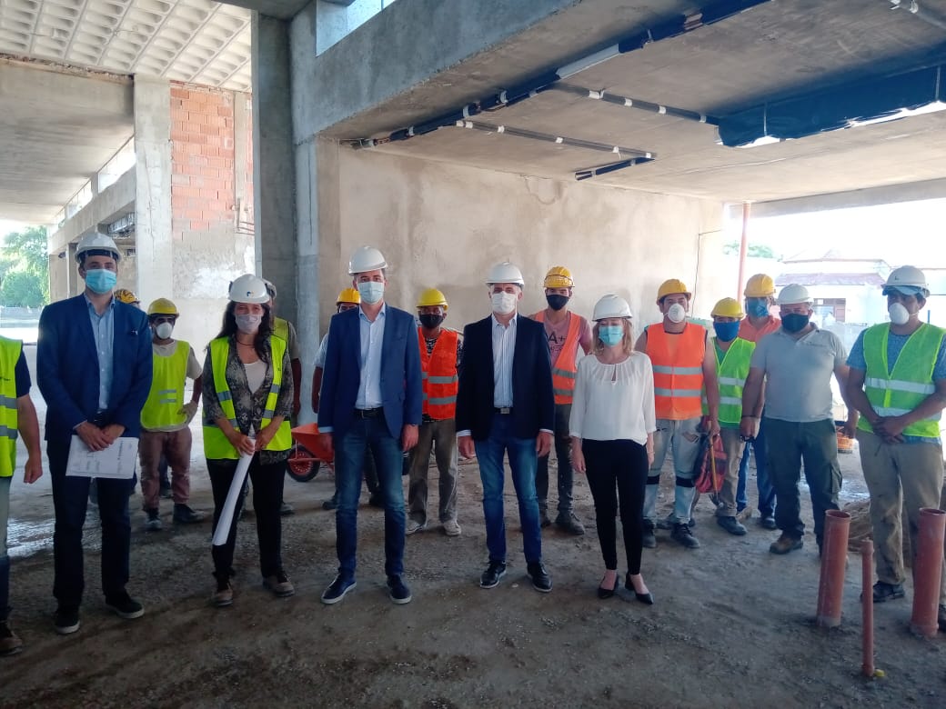 El vicegobernador Calvo recorrió la obra de la Escuela ProA