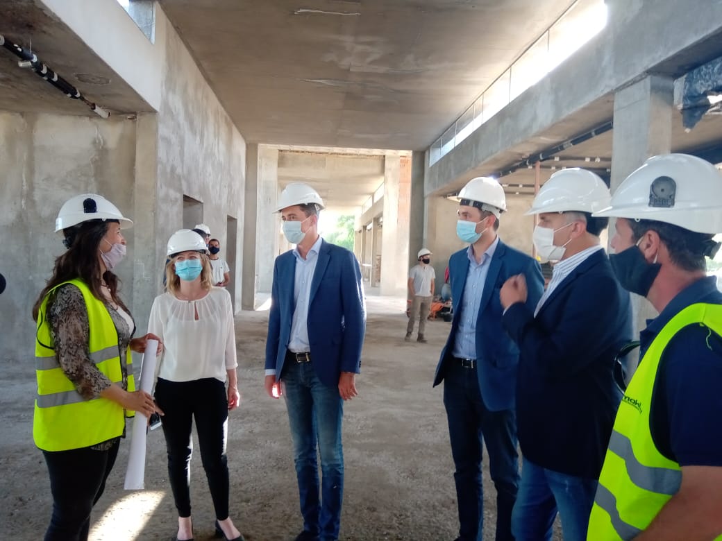 El vicegobernador Calvo recorrió la obra de la Escuela ProA