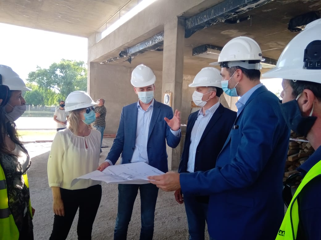 El vicegobernador Calvo recorrió la obra de la Escuela ProA
