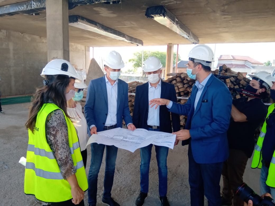 El vicegobernador Calvo recorrió la obra de la Escuela ProA