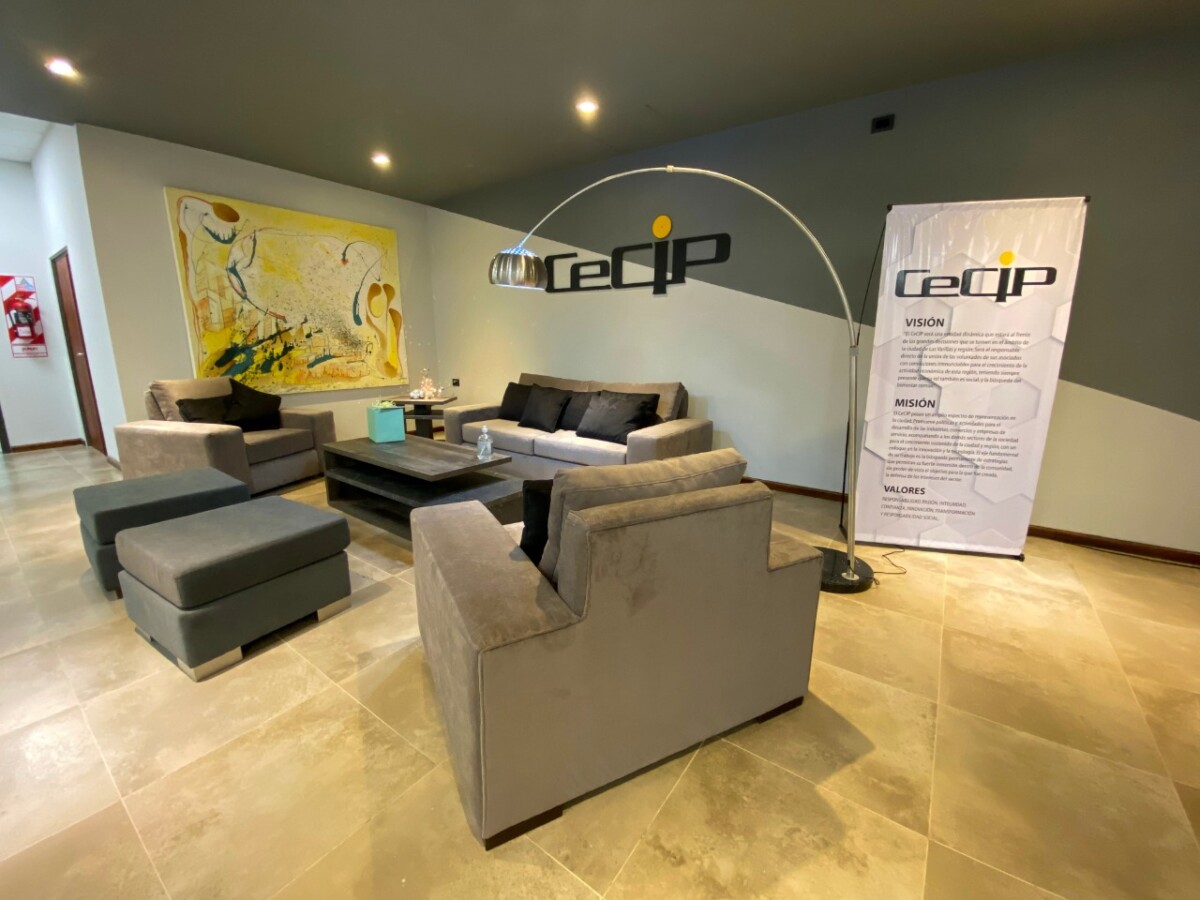 Inauguraron una moderna planta alta en el CeCIP