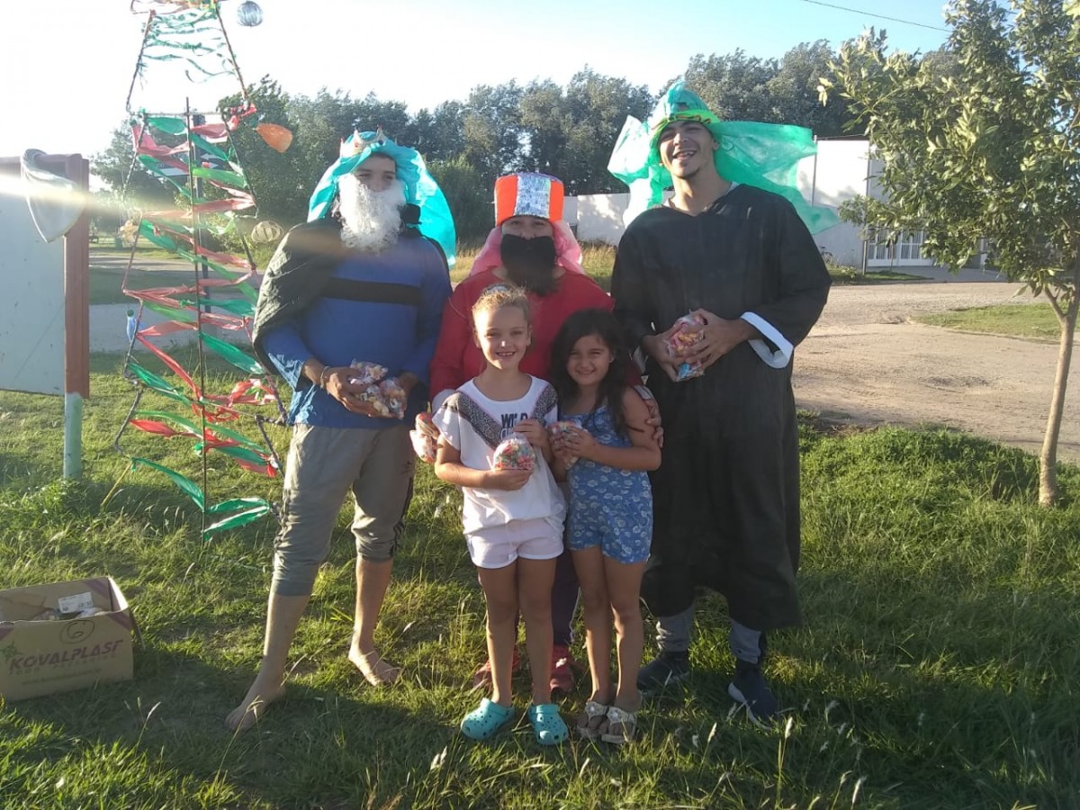 Los Reyes Magos pasaron por Barrio Raúl  Alfonsín