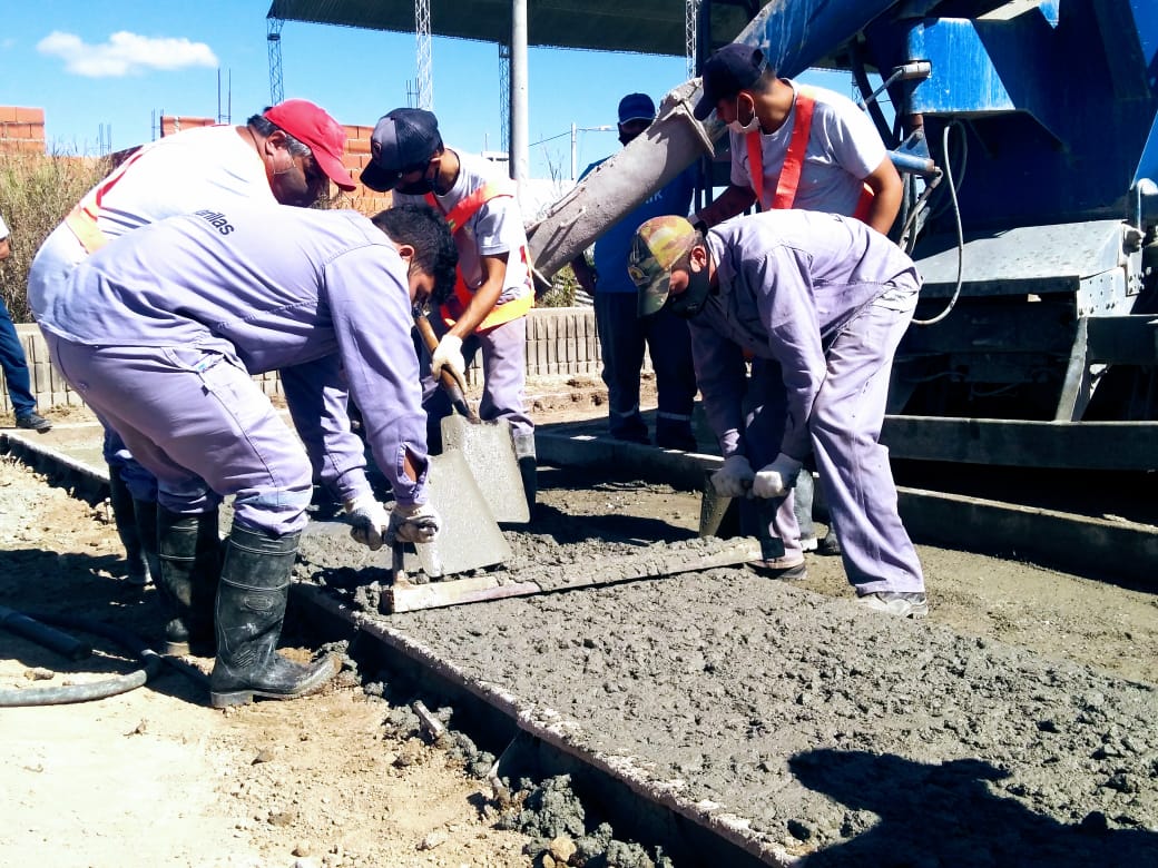 Continúan tareas municipales en barrios de la ciudad