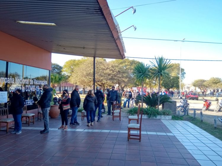 Se vacunaron 500 personas este miércoles en Las Varillas