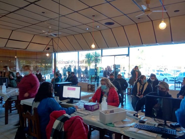 Se vacunaron 500 personas este miércoles en Las Varillas