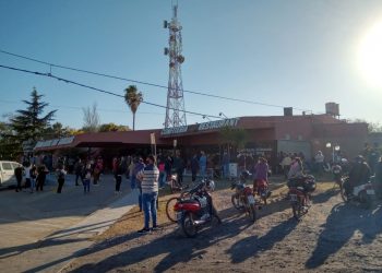 Se vacunaron a 480 personas este martes en Las Varillas