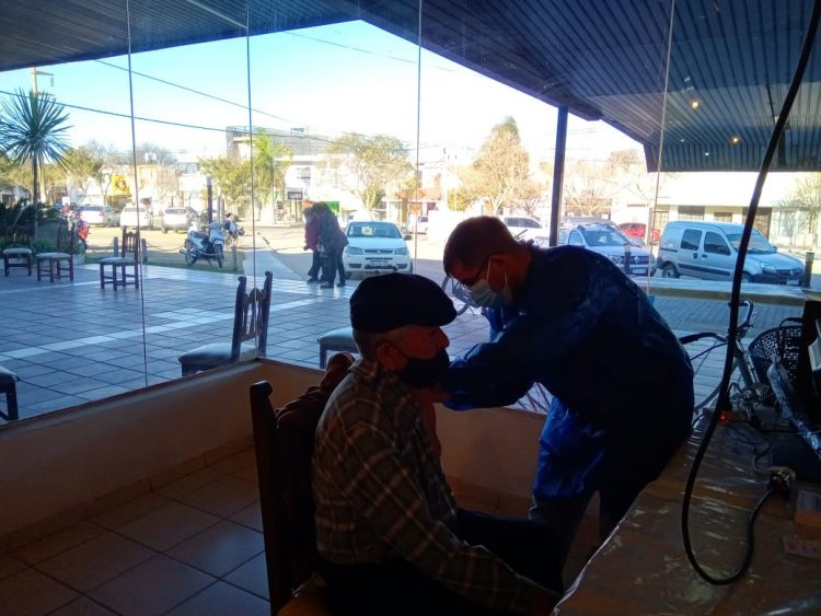 Se vacunaron 500 personas este miércoles en Las Varillas