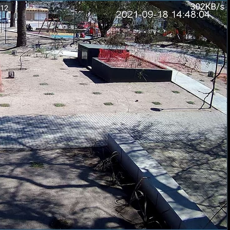 Comenzaron a instalar 8 cámaras de seguridad en la Plaza San Martín