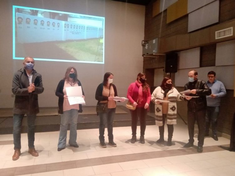 Reconocimiento a los pintores de murales inclusivos