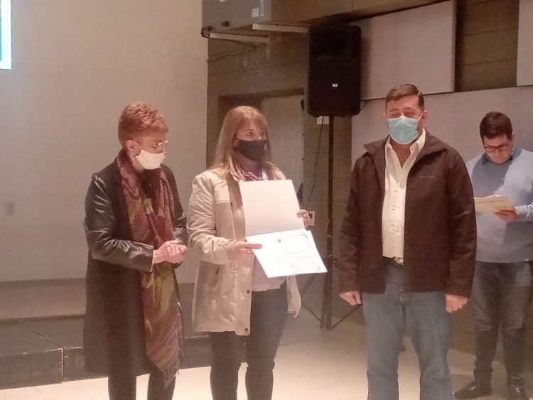 Reconocimiento a los pintores de murales inclusivos