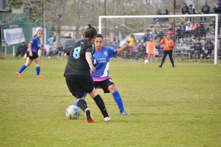 Fútbol Regional: finde perfecto para Mitre, inauguró sede y se quedó con el clásico