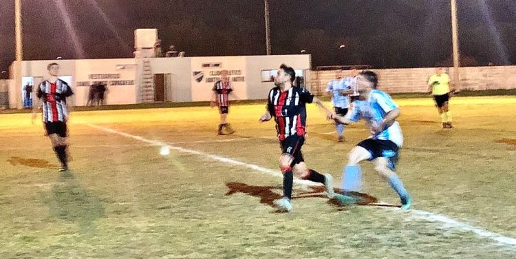 Fútbol regional: tablas en el clásico Mitre-Almafuerte y empate de Huracán